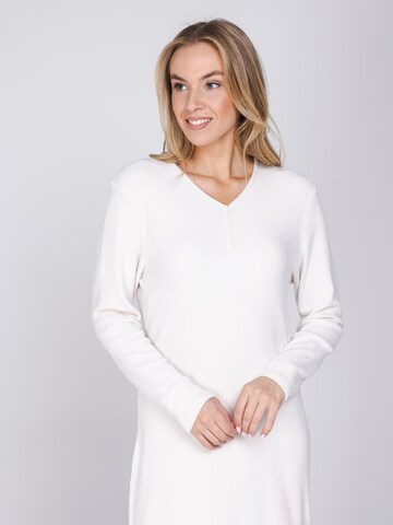 Pastunette Nightgown 'Alpine Creme' in White