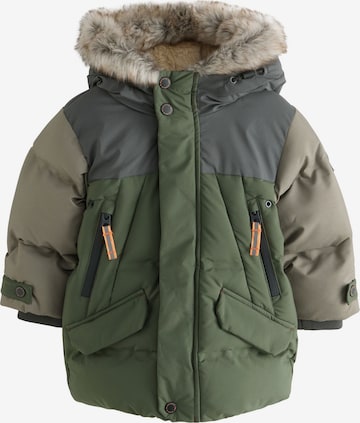 Next Pitkä takki värissä vihreä: etupuoli