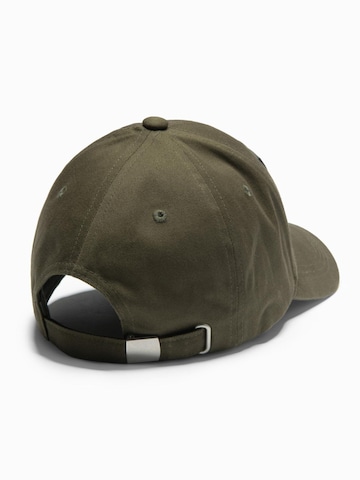 Ombre Cap in Green