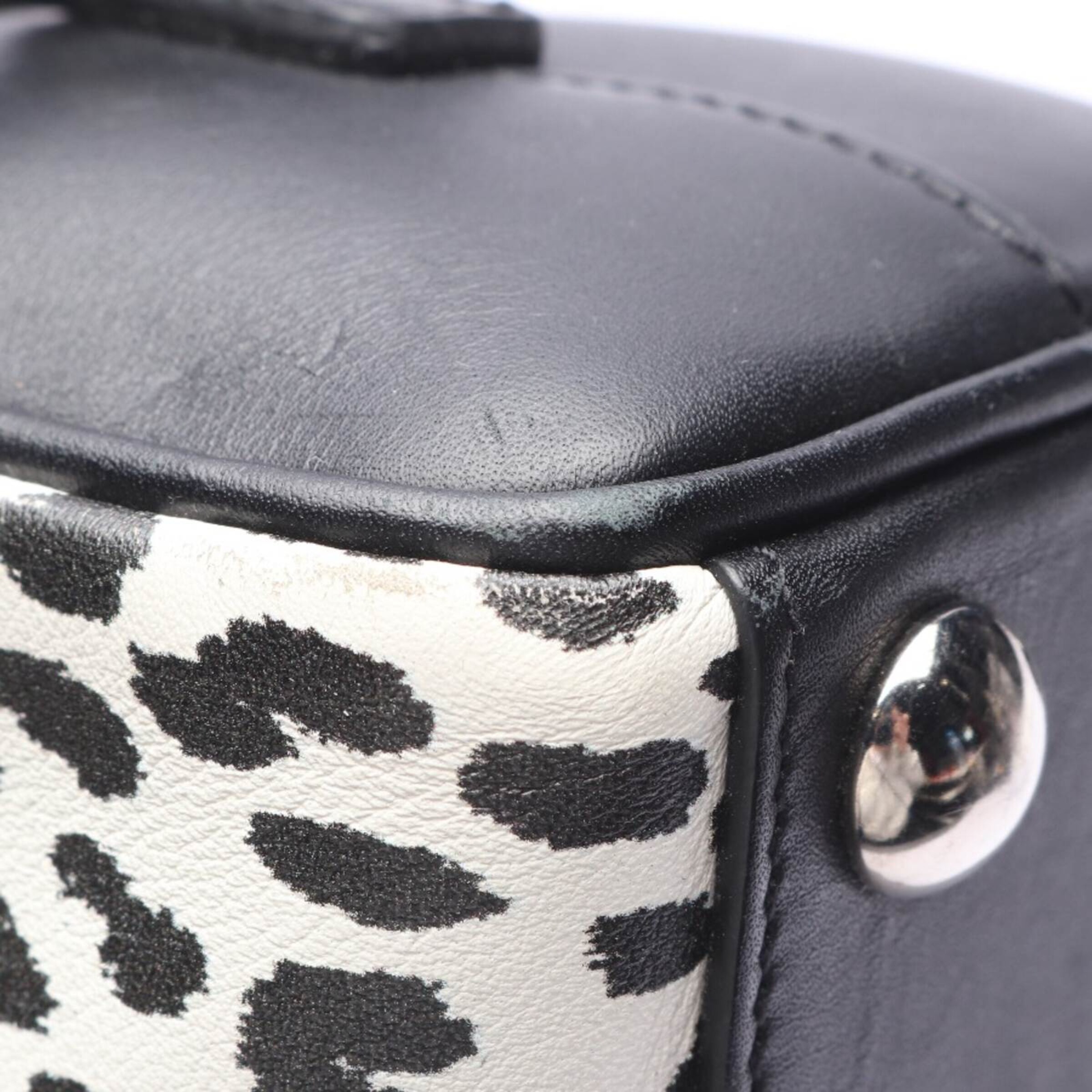 Saint Laurent Bag in One size in Black