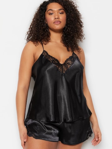 Shorty Trendyol Curve en noir : devant