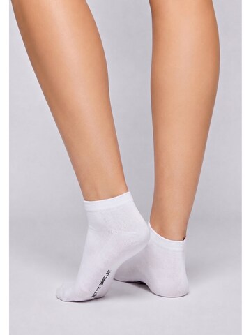 Calza velata di Betty Barclay in bianco