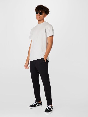 Young Poets Tapered Broek 'Kaylen' in Zwart