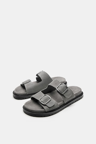 Pull&Bear Nizki natikači | siva barva
