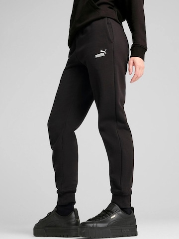 regular Pantaloni sportivi 'Puma Ess Small No. 1 Logo Sweatpants Fl Cl Pu' di PUMA in nero