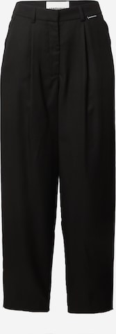ARMEDANGELS Tapered Pleat-Front Pants 'Sandrina' in Black: front