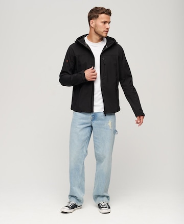 Superdry Jacke in Schwarz