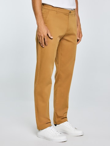 BIG STAR Regular Chino Pants 'Trevor' in Brown