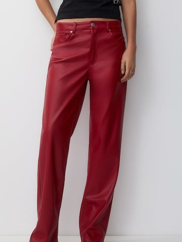 Regular Pantalon Pull&Bear en rouge