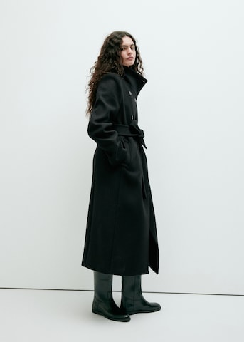 Manteau mi-saison 'SIRENITA' MANGO en noir