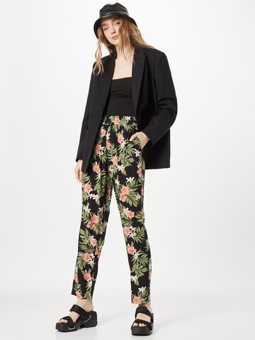 Regular Pantalon 'Nya' PIECES en noir