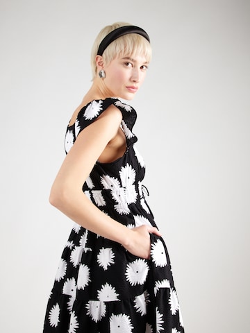 Rochie de la Kate Spade pe negru