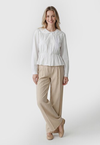Usha - Blusa en blanco