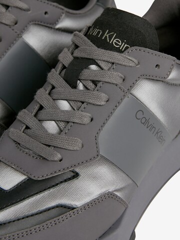 Calvin Klein Sneakers laag in Grijs