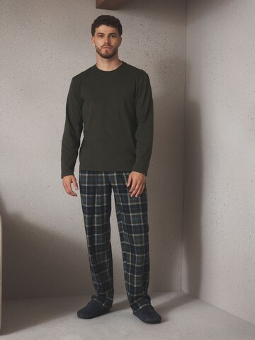Pijama lungă de la Next pe verde: față