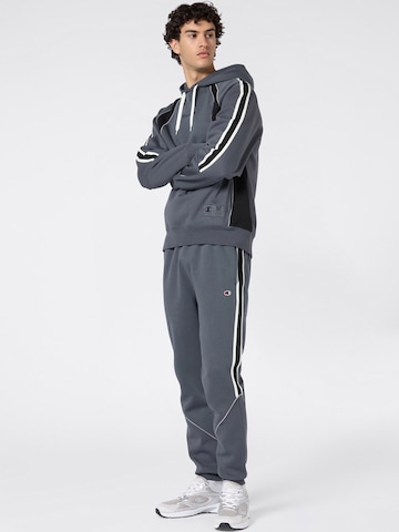 Tapered Pantaloni di Champion Authentic Athletic Apparel in grigio: frontale