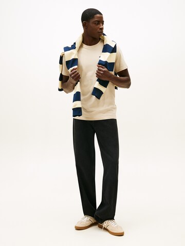 Tommy Jeans T-Shirt 'ESSENTIAL' in Beige