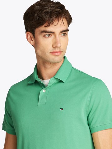 TOMMY HILFIGER - Camiseta en verde