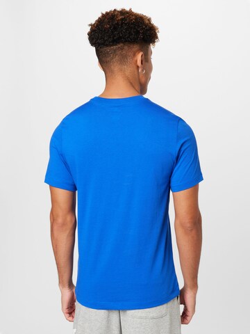 Nike Sportswear T-Shirt in Blau