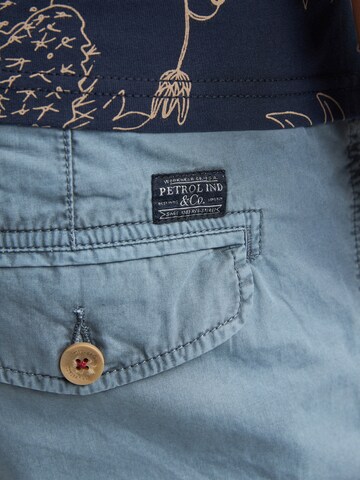 Petrol Industries Regular Cargobroek in Blauw