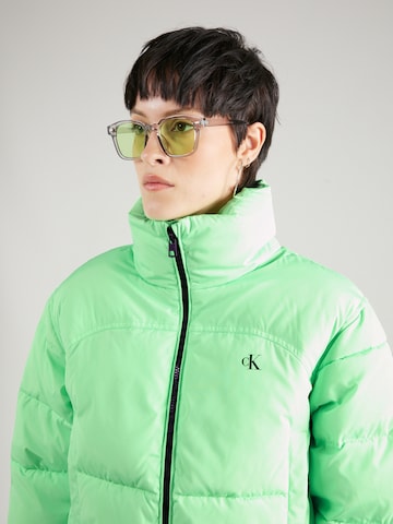 Calvin Klein Jeans Демисезонная куртка в Зеленый