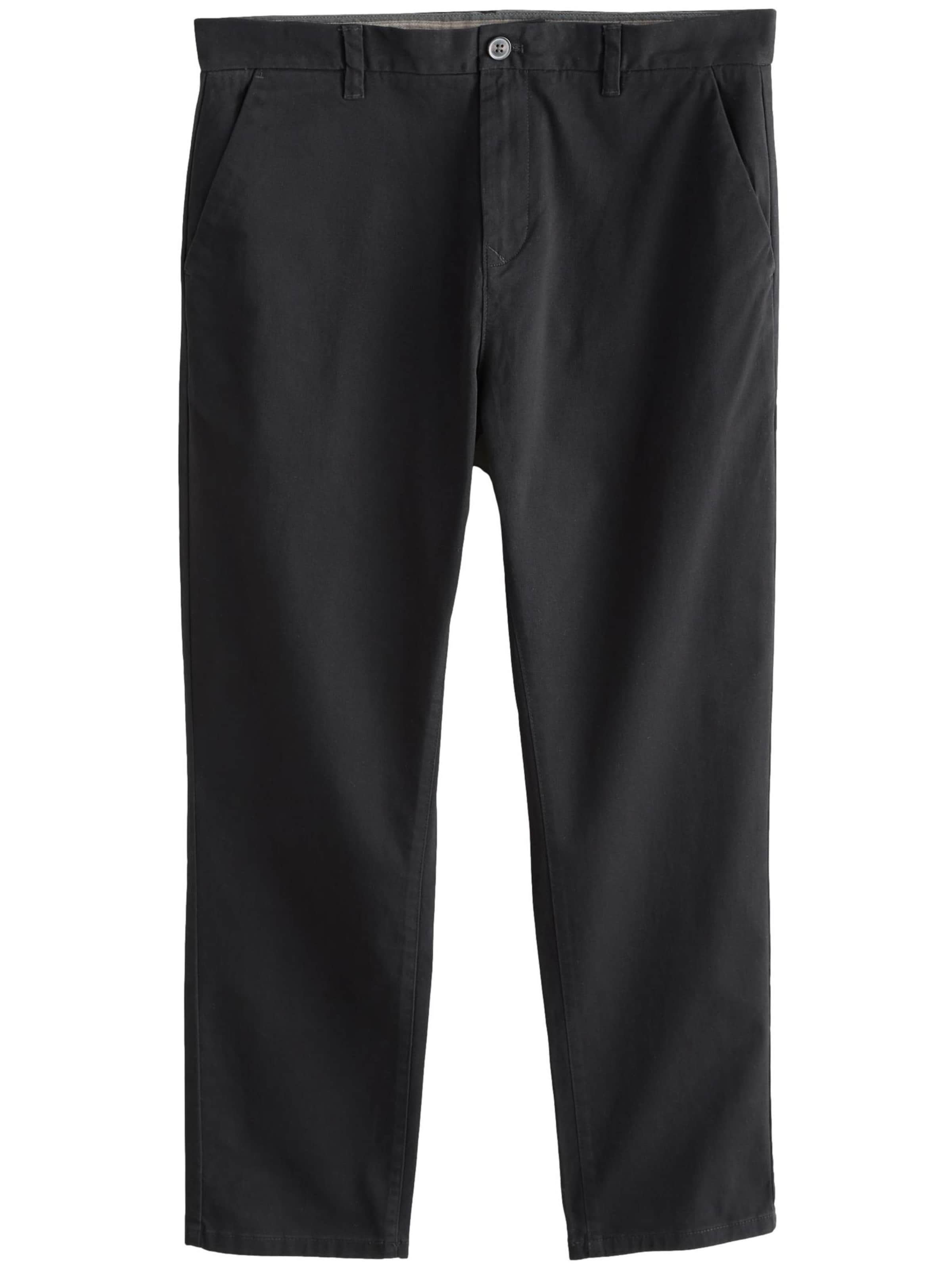 Next Regular Chinohose in Schwarz: Vorderseite
