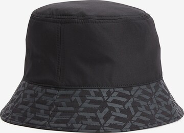 TOMMY HILFIGER Hat in Black