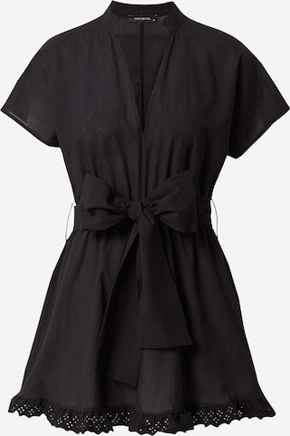 Trendyol فستان بلون أسود: الأمام