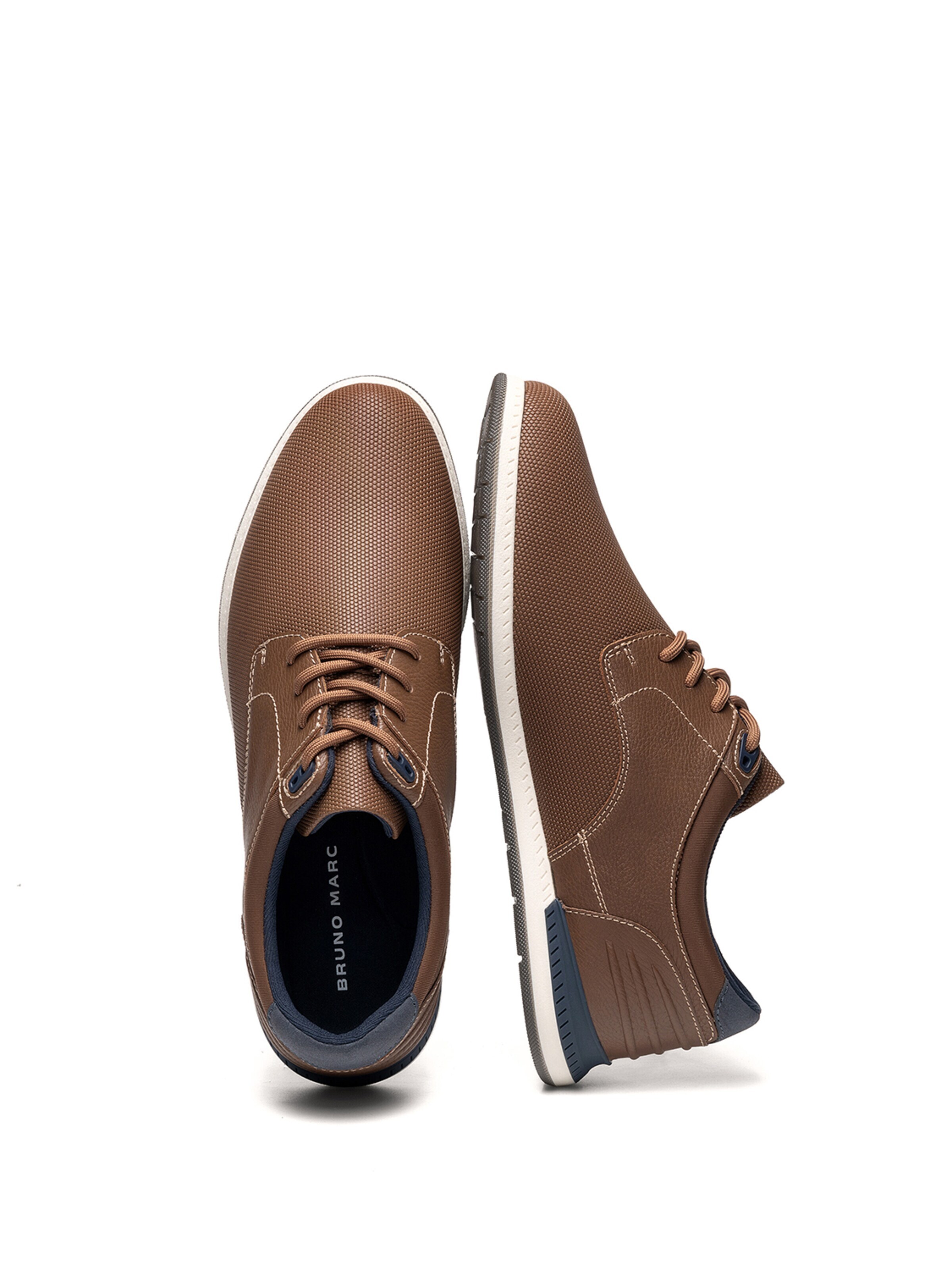 Scarpa stringata di Bruno Marc in marrone