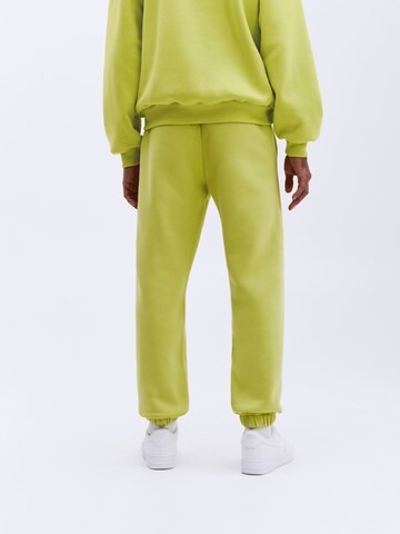 Tapered Pantaloni 'Jarno' di Smiles in verde