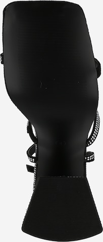 Public Desire - Sandálias com tiras 'SKYE' em preto