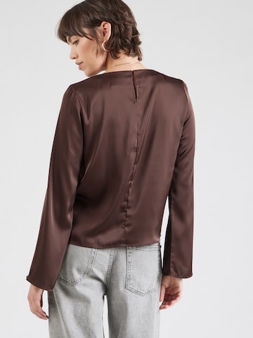 VILA - Blusa 'VIRAVENNA' en marrón