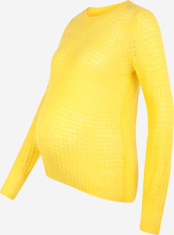 Vero Moda Maternity Sweater 'TAKA' in Yellow: front