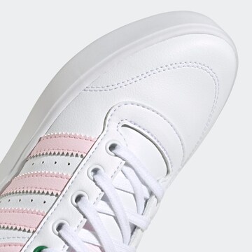 Baskets basses 'Bryony' ADIDAS ORIGINALS en blanc