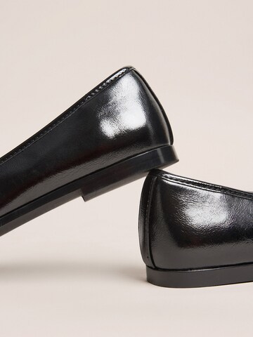Balerini de la Lipsy pe negru
