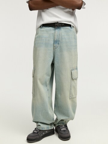 Pull&Bear Wide leg Cargojeans in Blauw: voorkant