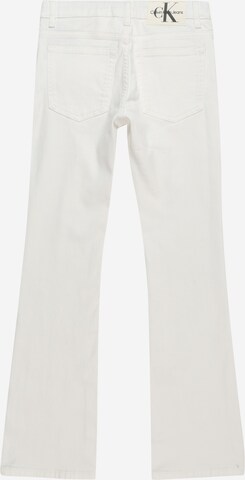 Calvin Klein Jeans Flared Jeans i vit