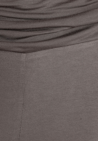 BUFFALO Tapered Housut värissä harmaa