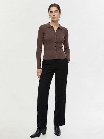 Everly Μπλουζάκι σε καφέ