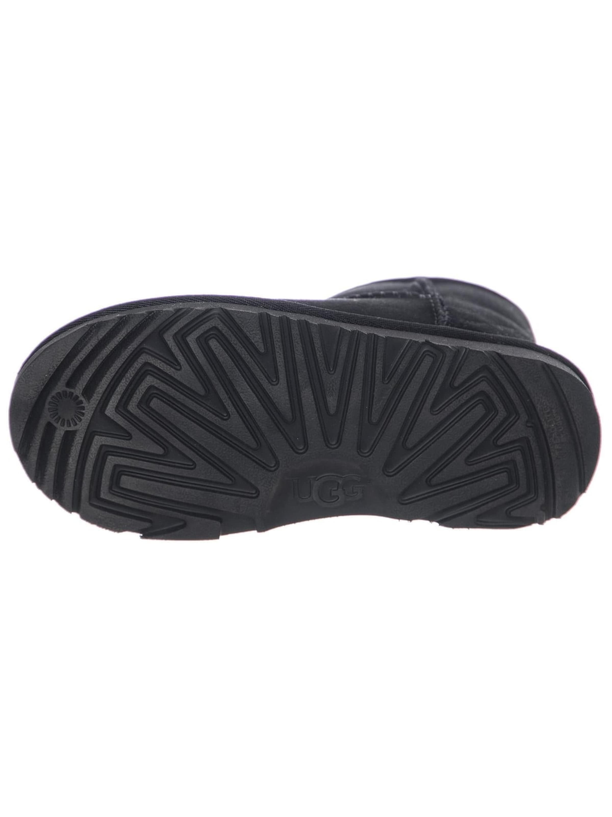 UGG Boots 'K Classic Mini II Black Boots' in Black