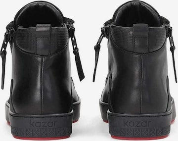 Sneaker alta di Kazar in nero