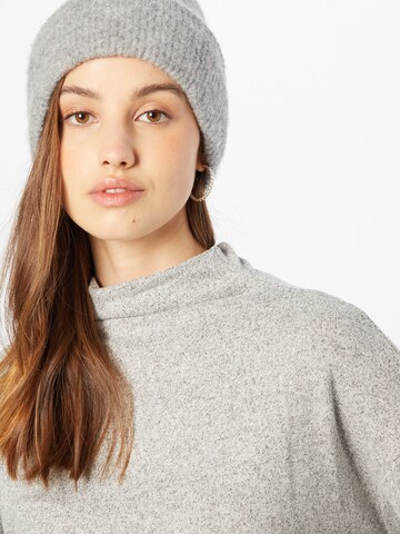 s.Oliver Sweater in Grey