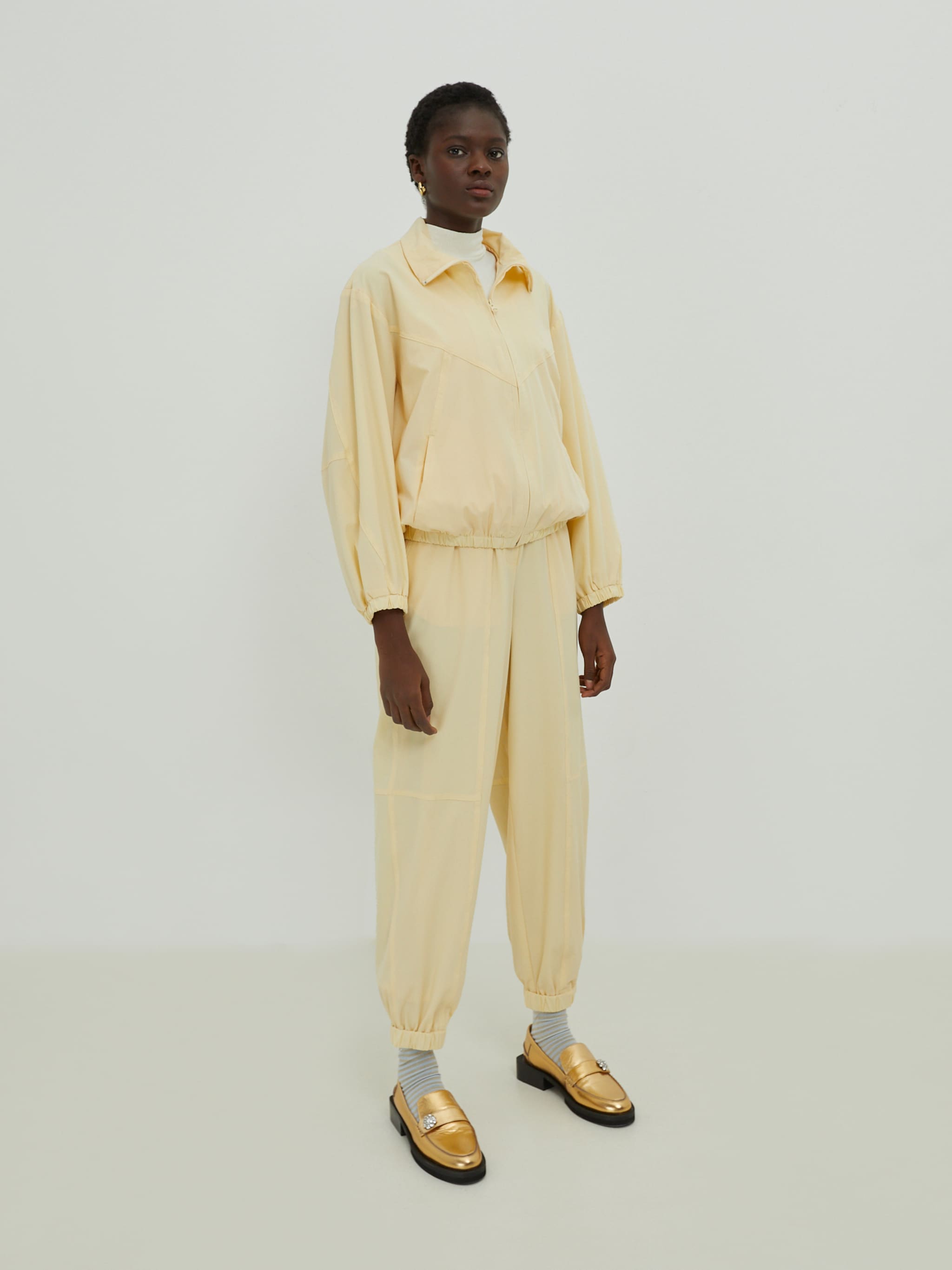 EDITED Producten Tussenjas 'Kori' Beige