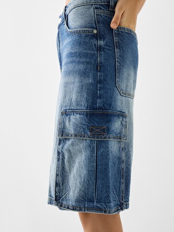 Loosefit Jeans cargo Bershka en bleu