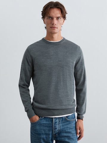 Scalpers Scclassic Round Neck Tricot ' ' in Grau: Vorderseite