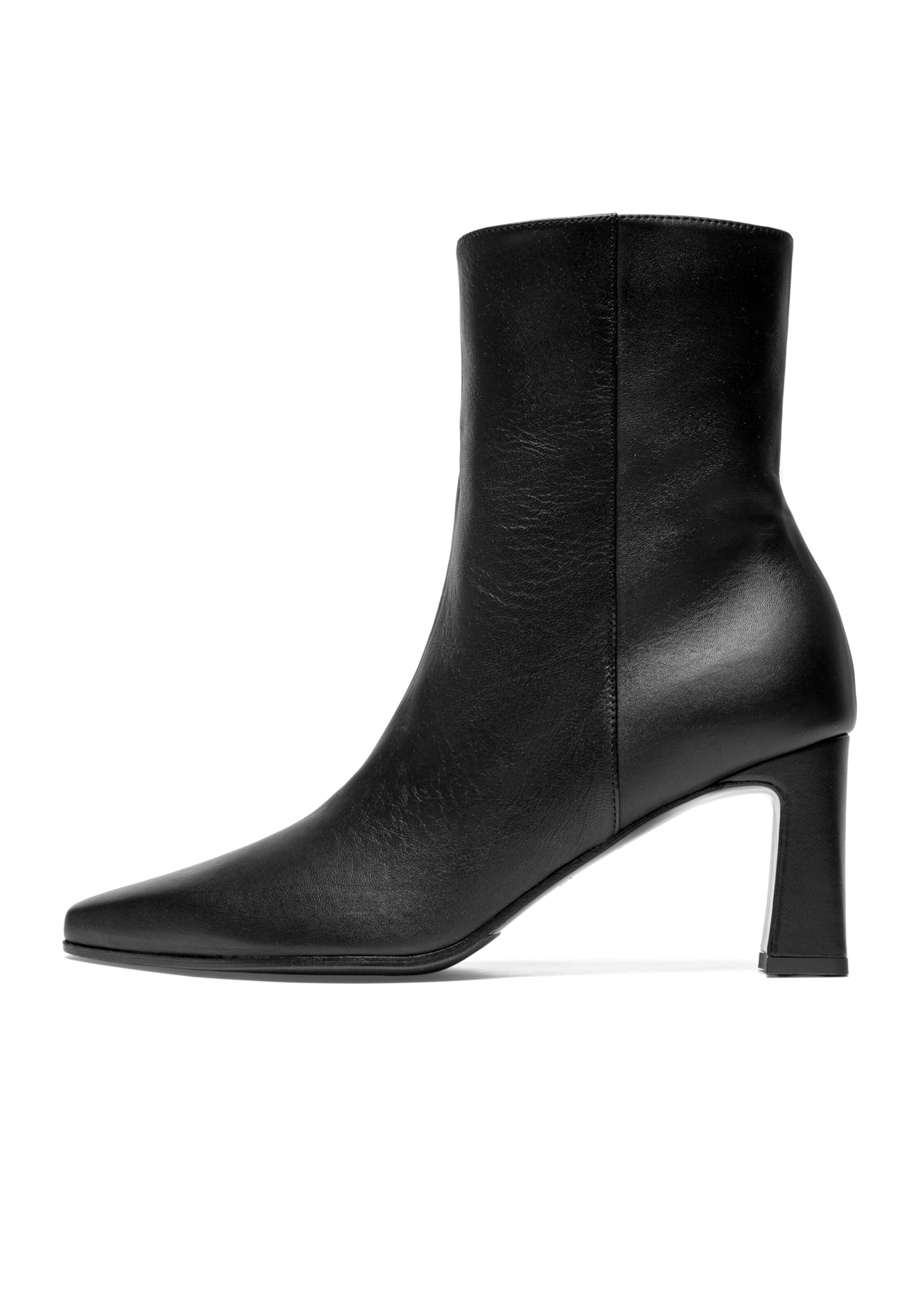 Henry Stevens Bootie 'Madison ZB70' in Black