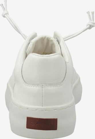 Baskets basses GANT en blanc