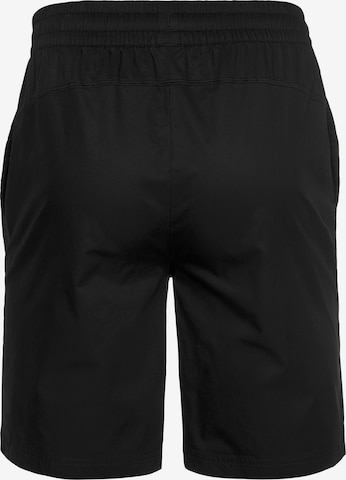 PUMA Regular Shorts in Schwarz