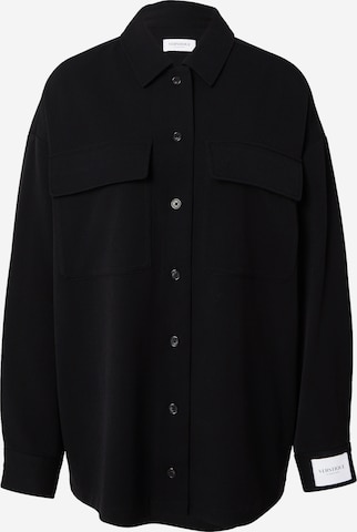 VERSTIQUE - Camiseta en negro: frente