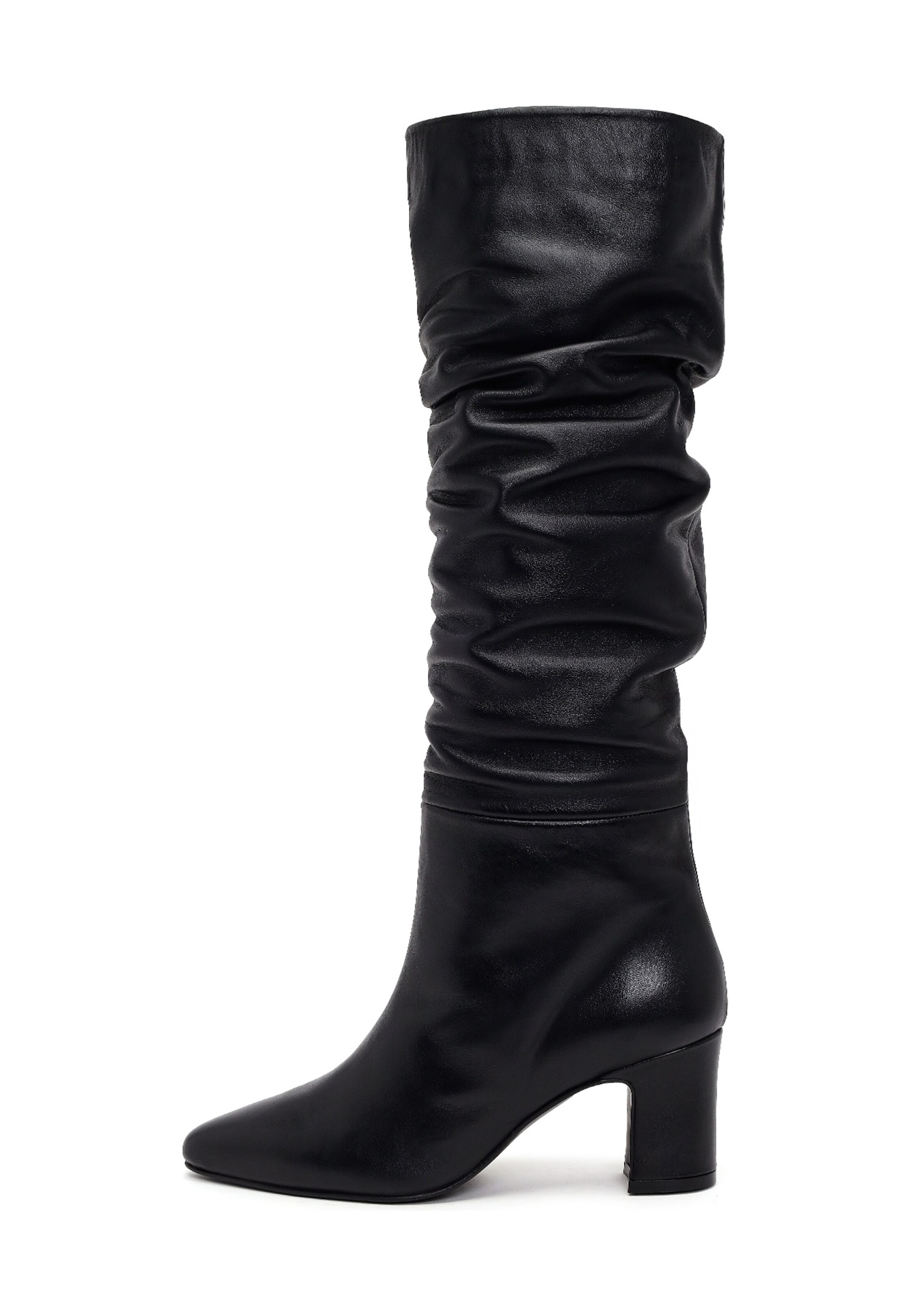 Botine de la Derimod pe negru: față